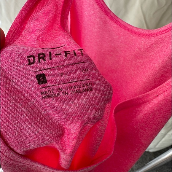 Nike Tank Top - Picture 3 of 6